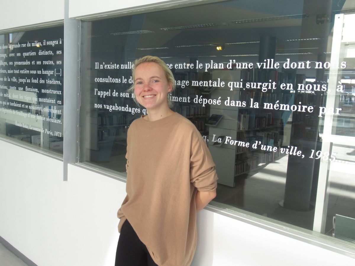 Cécile Coulon à la Mediathèque de Roannais agglomeration - Roanne